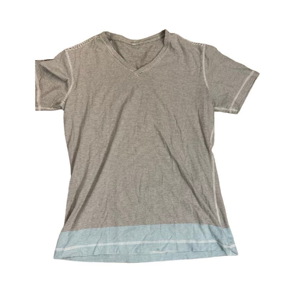 Lululemon Womens Striped Gray V Neck Short Sleeve T Shirt Medium Soft